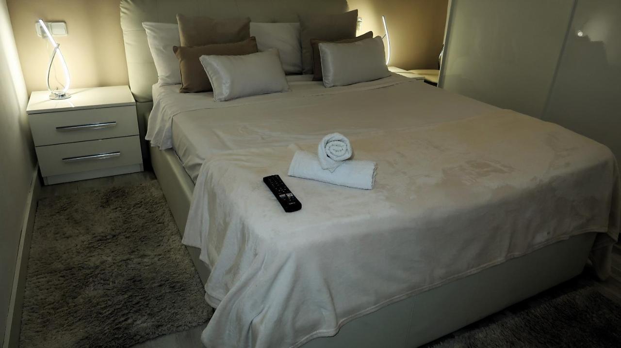 Entire Apartment , 2 Bedrooms Newly Remodeled Center Sitges Barcelona Zewnętrze zdjęcie